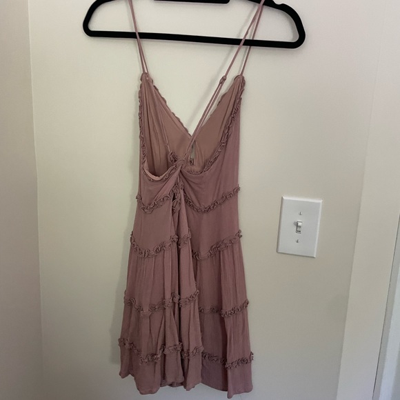 Princess Polly Pink tier dress with cross back size L - Picture 2 of 2